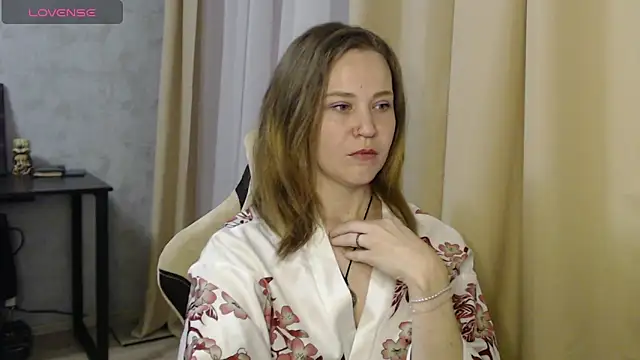 harpermoss online show from October 8, 7:11 pm