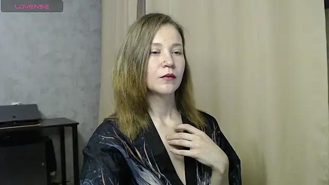 harpermoss online show from October 19, 8:20 pm