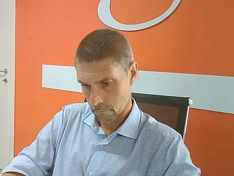 Snapshot of max79ve31 chatting on September 10, 3:34 pm max79ve31 online show from September 10, 3:34 pm
