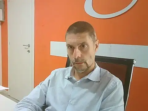 Snapshot of max79ve31 chatting on September 26, 1:48 pm max79ve31 online show from September 26, 1:48 pm