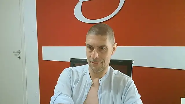 Snapshot of max79ve31 chatting on June 16, 7:22 am max79ve31 online show from June 16, 7:22 am