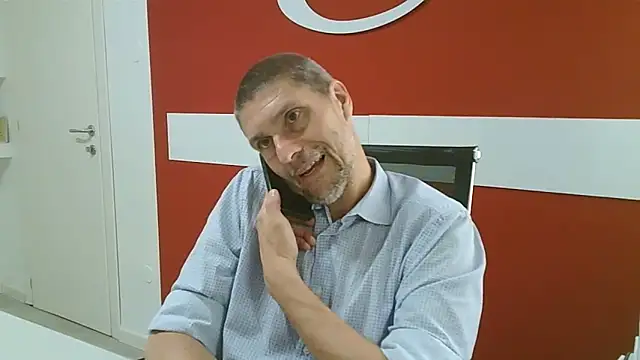 Snapshot of max79ve31 chatting on July 2, 12:00 pm max79ve31 online show from July 2, 12:00 pm