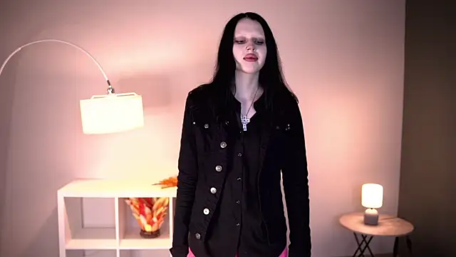 DonaRoberts online show from September 10, 9:48 pm
