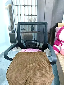 Snapshot of LadyMaiMai chatting on October 1, 6:30 am LadyMaiMai online show from October 1, 6:30 am