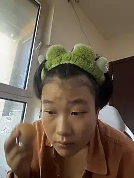 Snapshot of Fengbaby-555 chatting on November 25, 5:51 am Fengbaby-555 online show from November 25, 5:51 am