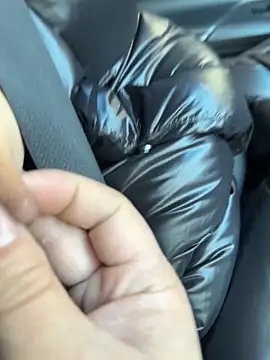 Snapshot of Fengbaby-555 chatting on December 14, 4:51 am Fengbaby-555 online show from December 14, 4:51 am