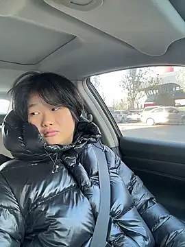 Snapshot of Fengbaby-555 chatting on December 17, 5:02 am Fengbaby-555 online show from December 17, 5:02 am