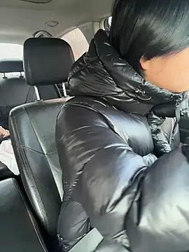 Snapshot of Fengbaby-555 chatting on February 3, 12:42 am Fengbaby-555 online show from February 3, 12:42 am