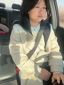 Snapshot of Fengbaby-555 chatting on February 12, 5:46 am Fengbaby-555 online show from February 12, 5:46 am