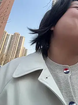 Snapshot of Fengbaby-555 chatting on March 21, 2:16 am Fengbaby-555 online show from March 21, 2:16 am