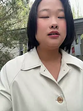 Snapshot of Fengbaby-555 chatting on April 14, 2:28 am Fengbaby-555 online show from April 14, 2:28 am