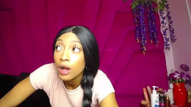 Lea Sweetly online show from October 11, 1:09 pm