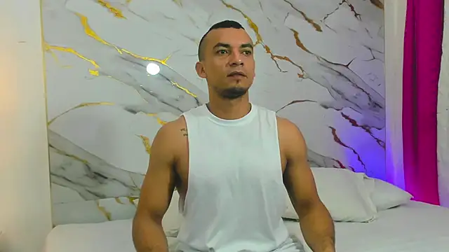 Snapshot of johan_miller0 chatting on October 7, 1:36 am johan miller0 online show from October 7, 1:36 am