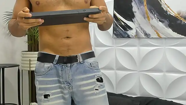 Snapshot of johan_miller0 chatting on October 8, 10:51 pm johan miller0 online show from October 8, 10:51 pm