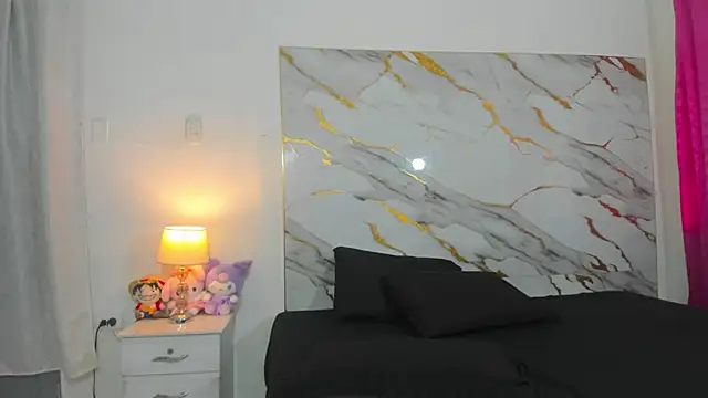 Snapshot of johan_miller0 chatting on October 31, 7:37 pm johan miller0 online show from October 31, 7:37 pm