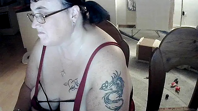 Minou1610 online show from October 2, 6:48 pm