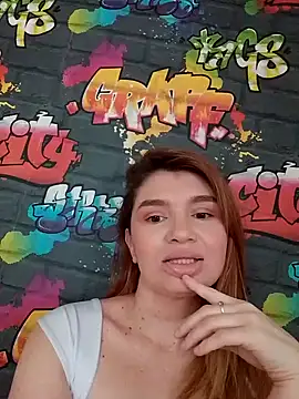 Snapshot of ksophie32 chatting on September 8, 3:55 pm ksophie32 online show from September 8, 3:55 pm