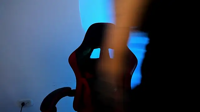 PeytonBox online show from October 9, 12:14 pm