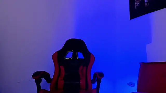 PeytonBox online show from October 17, 11:35 am