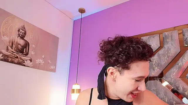 Snapshot of Electra_Gosselin chatting on October 21, 11:55 am Electra Gosselin online show from October 21, 11:55 am