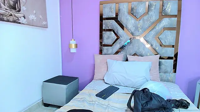 Snapshot of Electra_Gosselin chatting on October 24, 1:18 pm Electra Gosselin online show from October 24, 1:18 pm