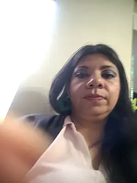 kinky momm online show from October 23, 1:43 pm