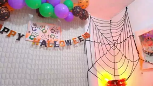 Snapshot of GhanimaBrooks chatting on October 28, 12:41 pm GhanimaBrooks online show from October 28, 12:41 pm