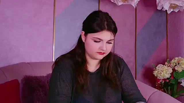 UR BELLA online show from October 18, 11:11 am