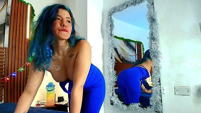 Evelin thompsson online show from December 2, 3:23 am