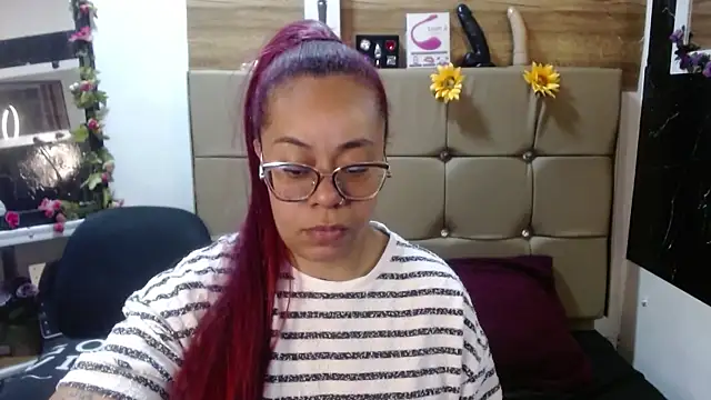 Snapshot of MIA__SPENCER chatting on October 6, 5:10 pm MIA SPENCER online show from October 6, 5:10 pm