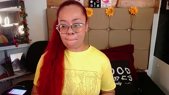 MIA  SPENCER online show from November 6, 9:05 pm