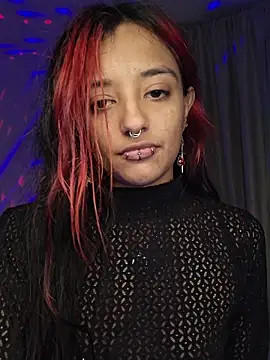 carolinerue online show from March 24, 4:17 am