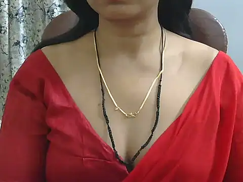 MISS SOMIYA online show from March 28, 7:02 pm