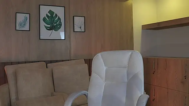 sarabelmont online show from October 9, 12:14 pm