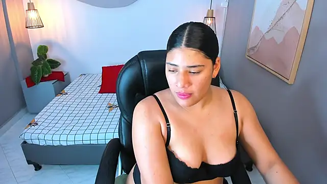 Mia hills  online show from September 10, 3:28 am