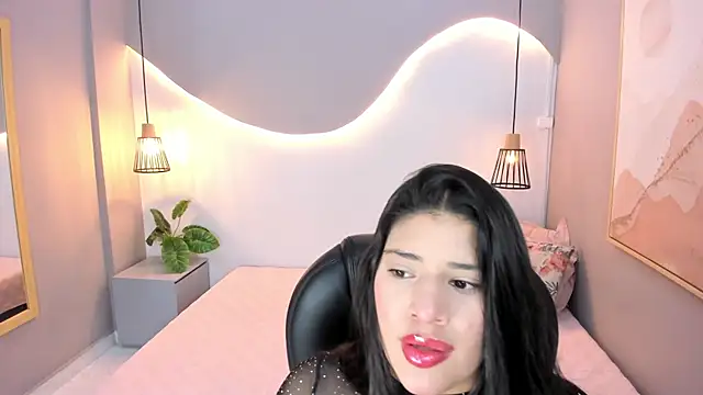 Mia hills  online show from September 14, 3:16 am