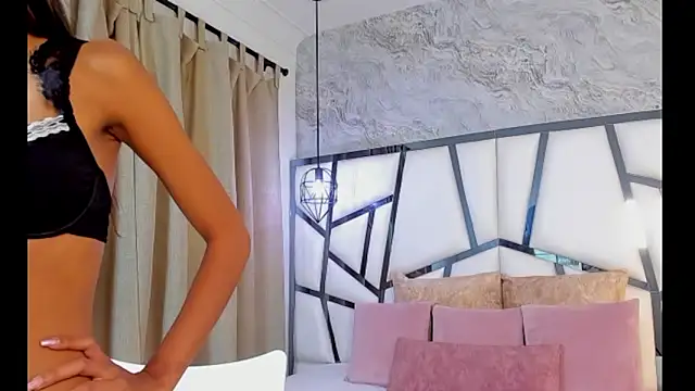 Snapshot of Susanna_Cute chatting on March 16, 12:20 pm Susanna Cute online show from March 16, 12:20 pm