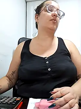 Snapshot of SussanMillerr_ chatting on September 26, 10:58 pm SussanMillerr  online show from September 26, 10:58 pm