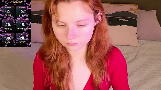 Snapshot of AlisHanson chatting on September 27, 9:03 am AlisHanson online show from September 27, 9:03 am