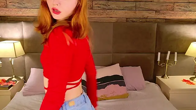 Snapshot of AlisHanson chatting on November 18, 7:40 pm AlisHanson online show from November 18, 7:40 pm