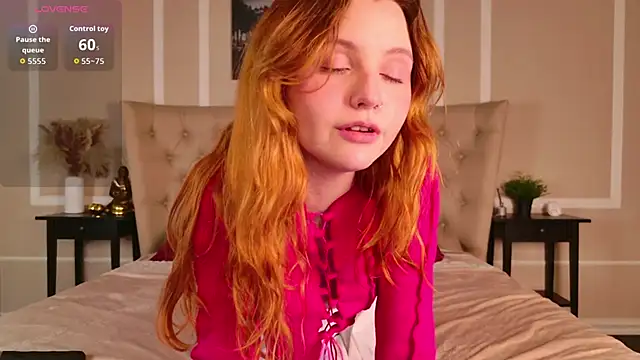 Snapshot of AlisHanson chatting on February 10, 7:07 pm AlisHanson online show from February 10, 7:07 pm