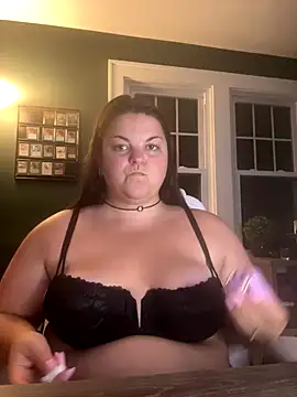 PlayWithBrittany online show from September 26, 2:04 am