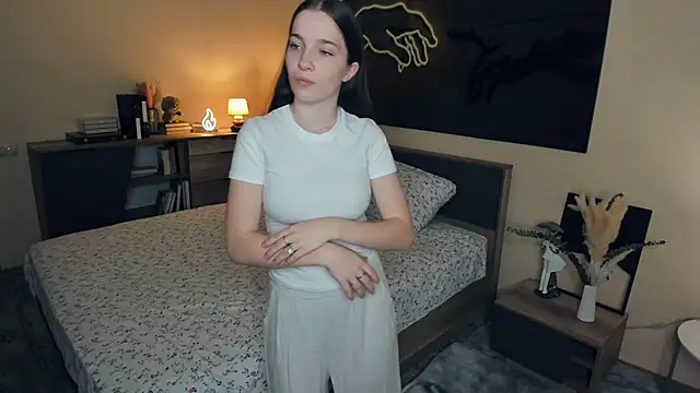 Snapshot of CeceliaLindabury chatting on September 13, 10:37 am CeceliaLindabury online show from September 13, 10:37 am