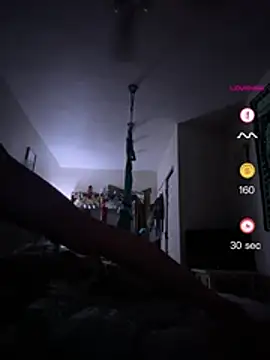 Snapshot of Daphneflor chatting on May 19, 4:19 am Daphneflor online show from May 19, 4:19 am