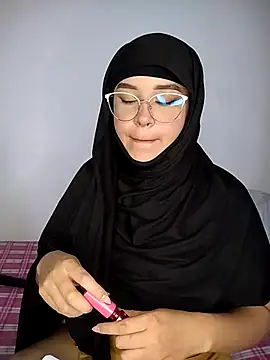 Snapshot of rhizanthella_ chatting on September 15, 9:37 pm rhizanthella online show from September 15, 9:37 pm