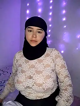 Snapshot of rhizanthella_ chatting on September 19, 5:57 pm rhizanthella online show from September 19, 5:57 pm