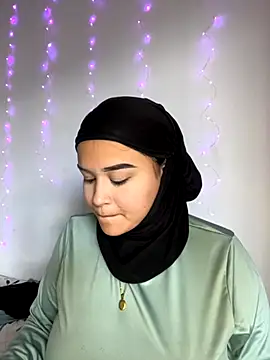 Snapshot of rhizanthella_ chatting on September 25, 7:28 pm rhizanthella online show from September 25, 7:28 pm