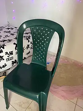 Snapshot of rhizanthella_ chatting on October 1, 6:47 pm rhizanthella online show from October 1, 6:47 pm