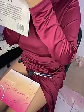 Snapshot of rhizanthella_ chatting on October 11, 2:15 pm rhizanthella online show from October 11, 2:15 pm