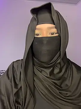 Snapshot of rhizanthella_ chatting on October 16, 11:44 am rhizanthella online show from October 16, 11:44 am